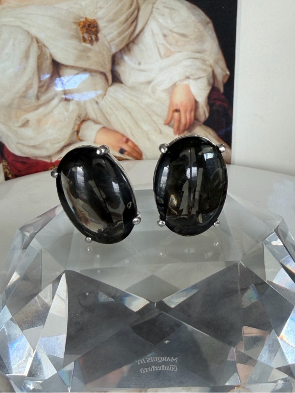 Sold 🩷SCHIAPARELLI Vintage Glass Stone Earrings